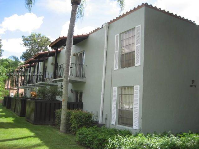 Miami, FL 33176,10776 N Kendall Dr #F20