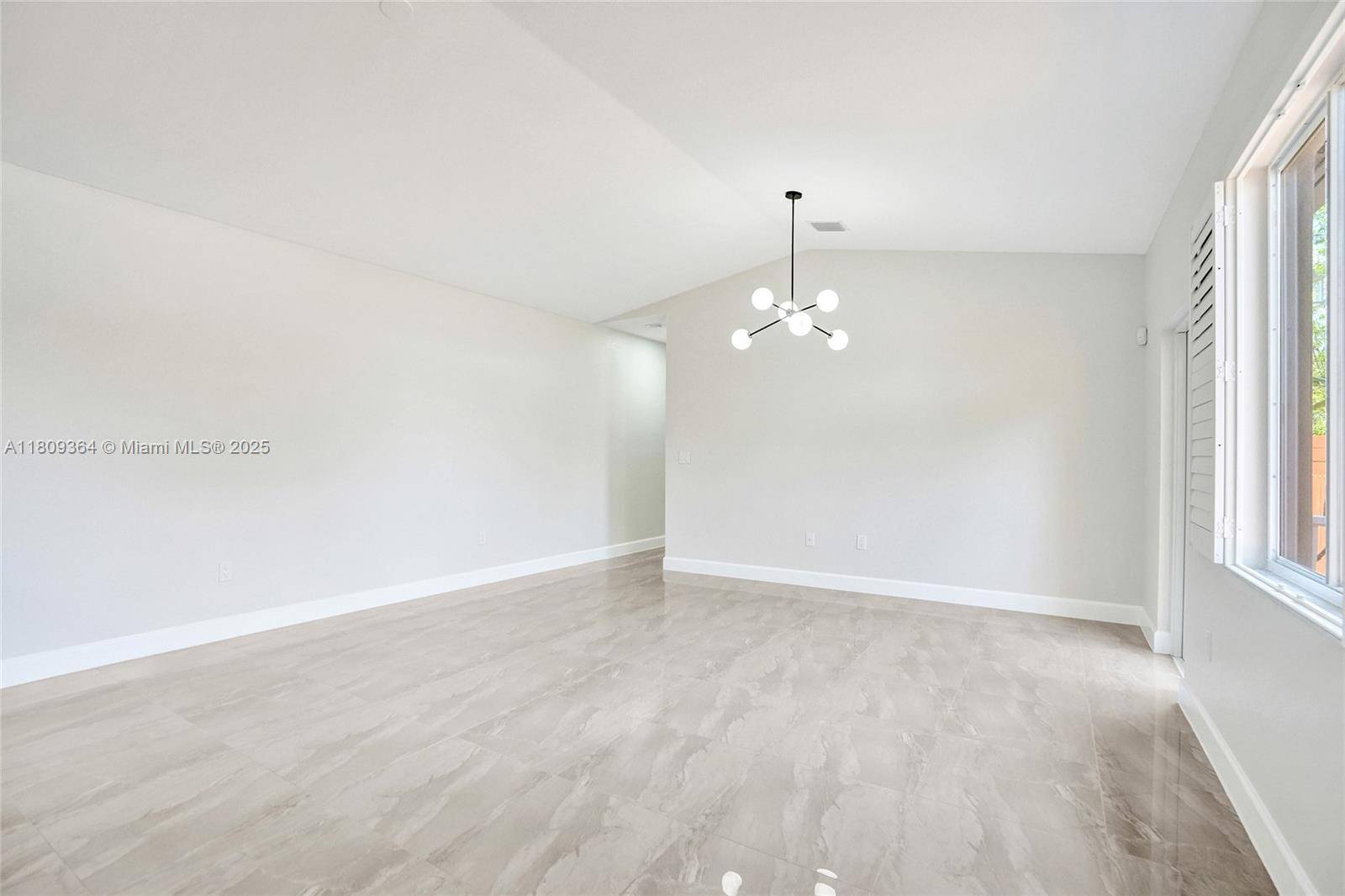 Wilton Manors, FL 33305,60 NE 26th St #60