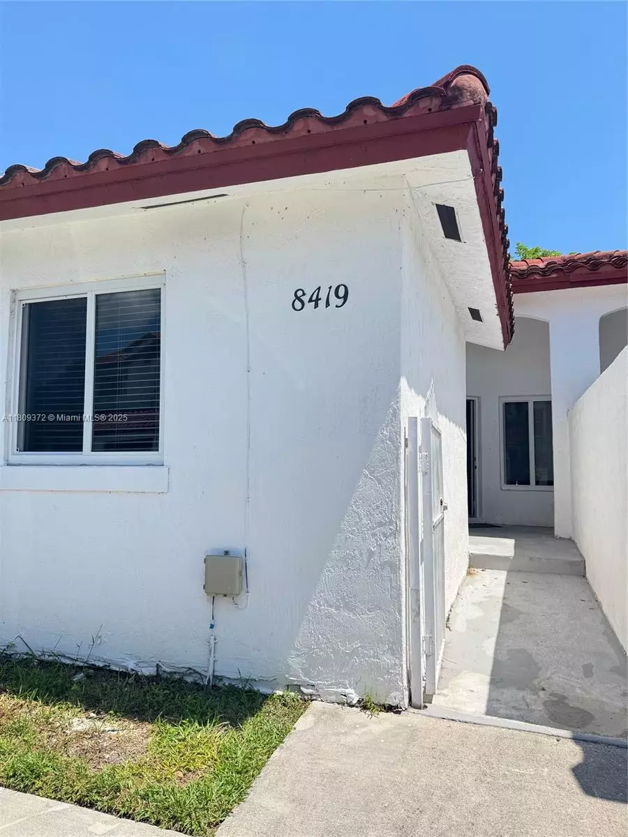 Cutler Bay, FL 33189,8419 SW 209th St