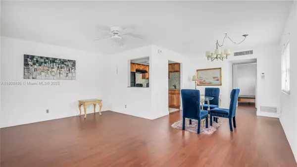 Delray Beach, FL 33446,703 Brittany O #703