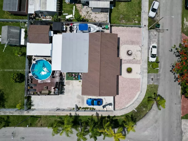 25305 SW 124 CT, Homestead, FL 33032