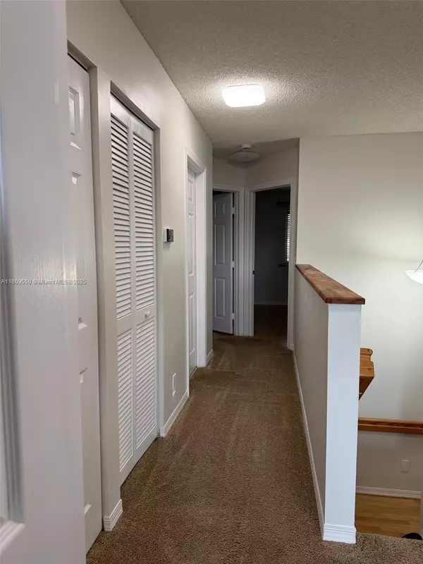 Coral Springs, FL 33076,5552 NW 125th Ter