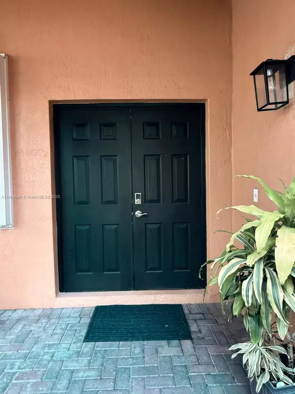 Weston, FL 33327,1463 Banyan Way #1463