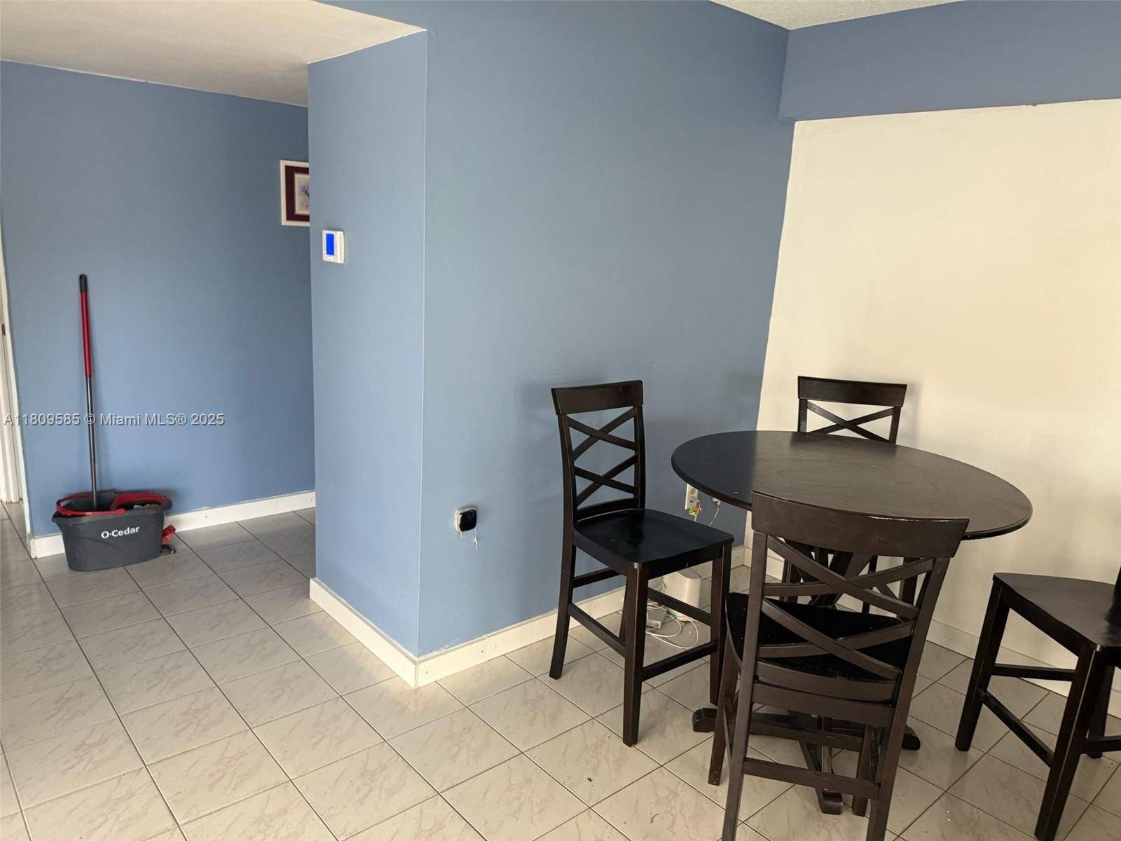 Lauderhill, FL 33319,4168 Inverrary Dr #111