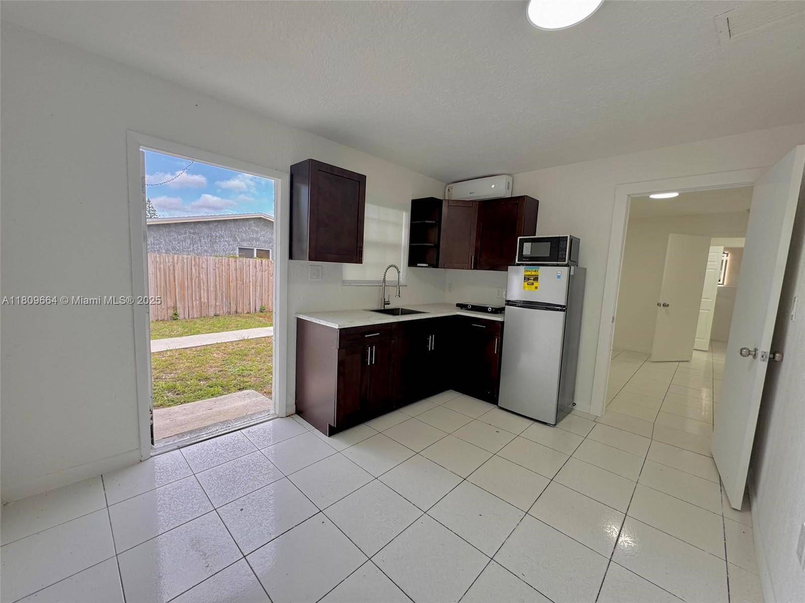 Miami Gardens, FL 33054,15741 NW 40th Ct #A