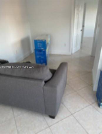Hialeah, FL 33012,375 W 56th St #Efficiency