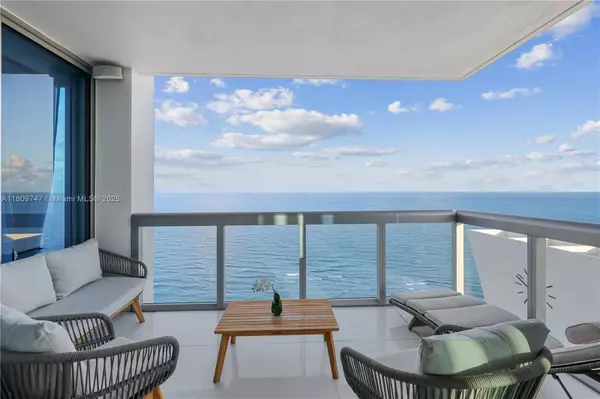 Miami Beach, FL 33141,6899 Collins Ave #2208