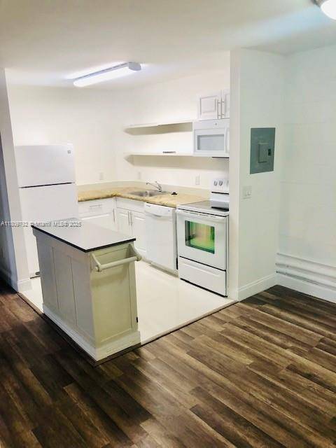 Plantation, FL 33324,10701 Cleary Blvd #108