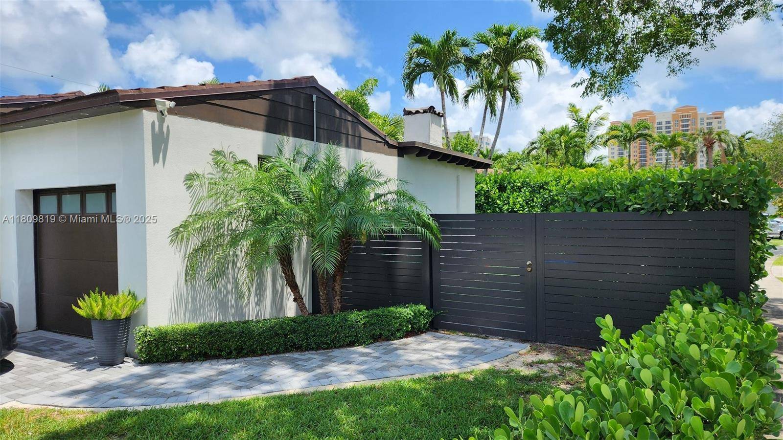 Miami, FL 33145,3210 SW 19th Ter #3210