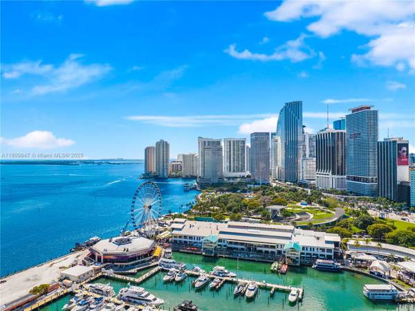 159 NE 6th St #3005, Miami, FL 33132