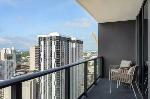 Miami, FL 33132,601 NE 1st St #3907