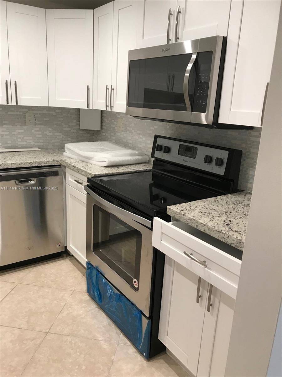 Sunny Isles Beach, FL 33160,200 178th Dr #505