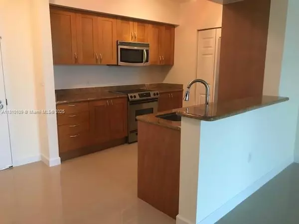1745 E Hallandale Beach Blvd #2405W, Hallandale Beach, FL 33009