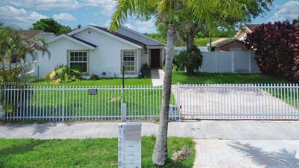 12618 SW 211th Ter, Miami, FL 33177