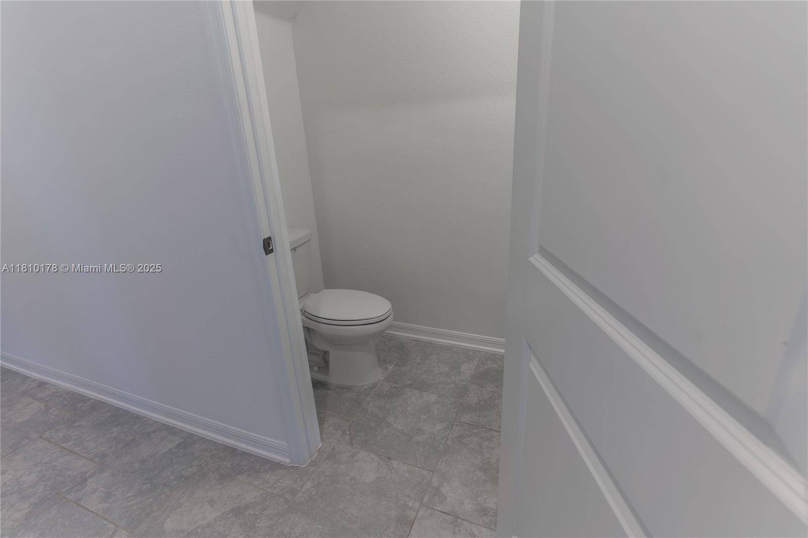 Winter Haven, FL 33884,934 CATTLEMAN STREET