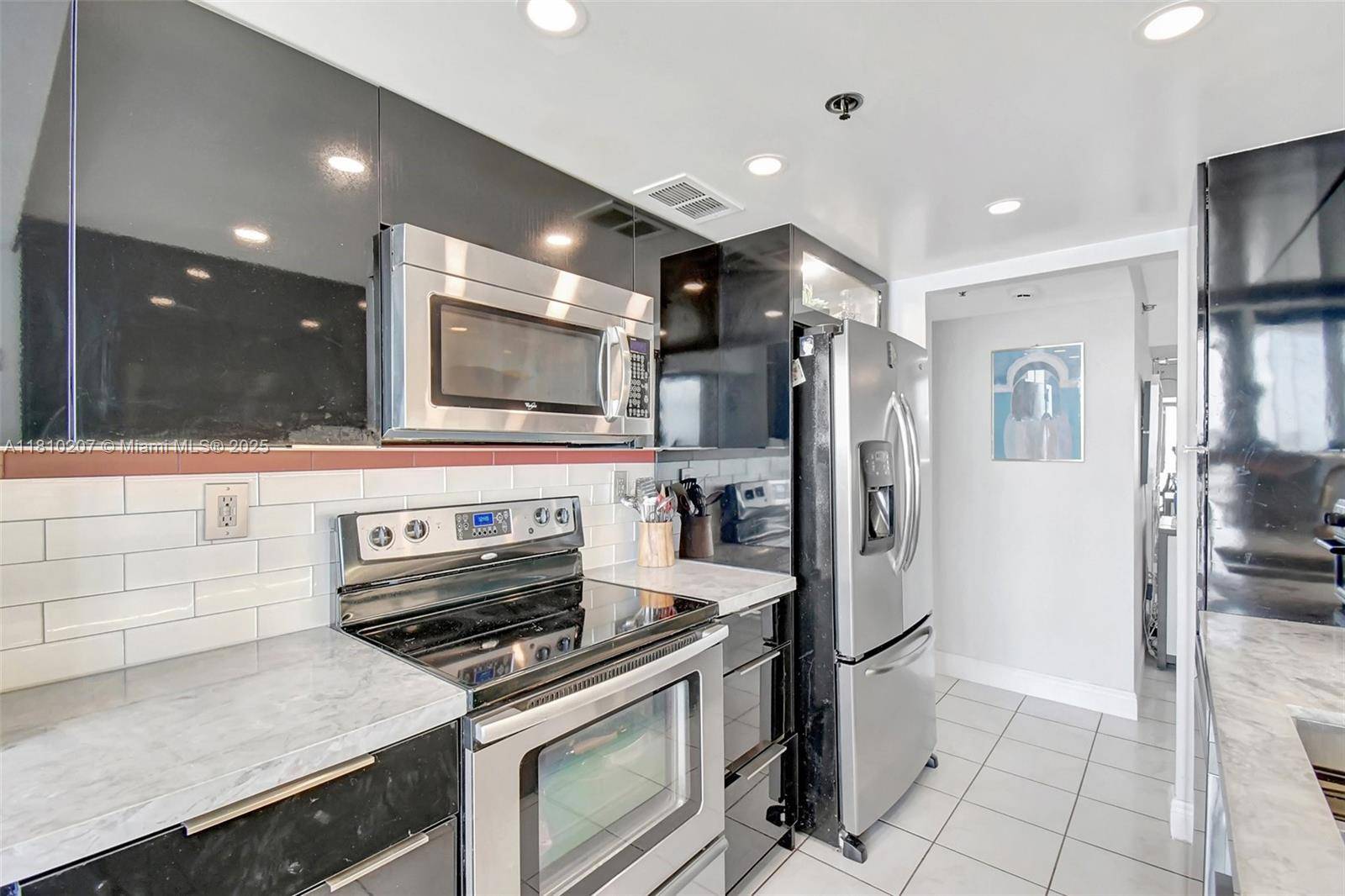 Sunny Isles Beach, FL 33160,210 174th St #2212