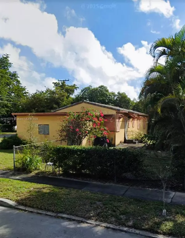 West Miami, FL 33144,1060 SW 63rd Ave