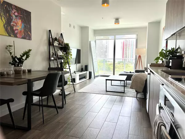 Miami, FL 33129,1600 SW 1st Ave #813