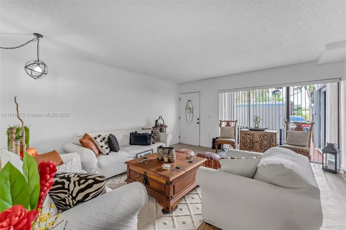 Miami, FL 33193,8341 SW 157th Ave #304