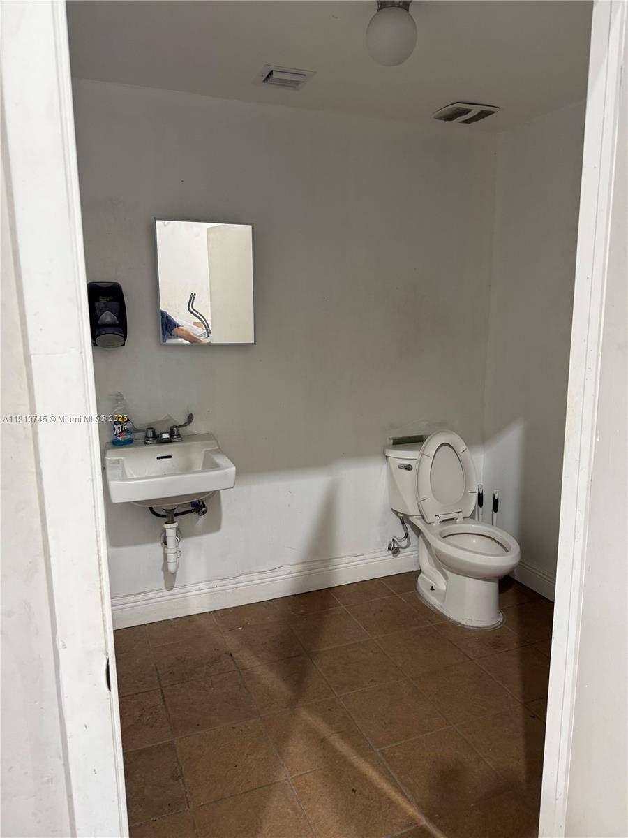 Miami, FL 33177,16723 SW 117th Ave #6F