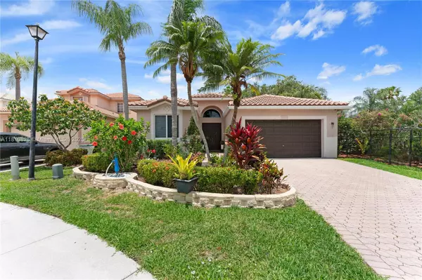 6421 Lake Tern Ln, Coconut Creek, FL 33073