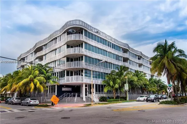 Miami Beach, FL 33139,2100 Park Ave #212