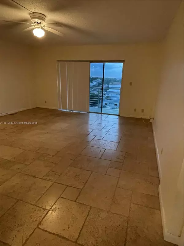 Fort Lauderdale, FL 33306,2900 NE 30th St #A-7