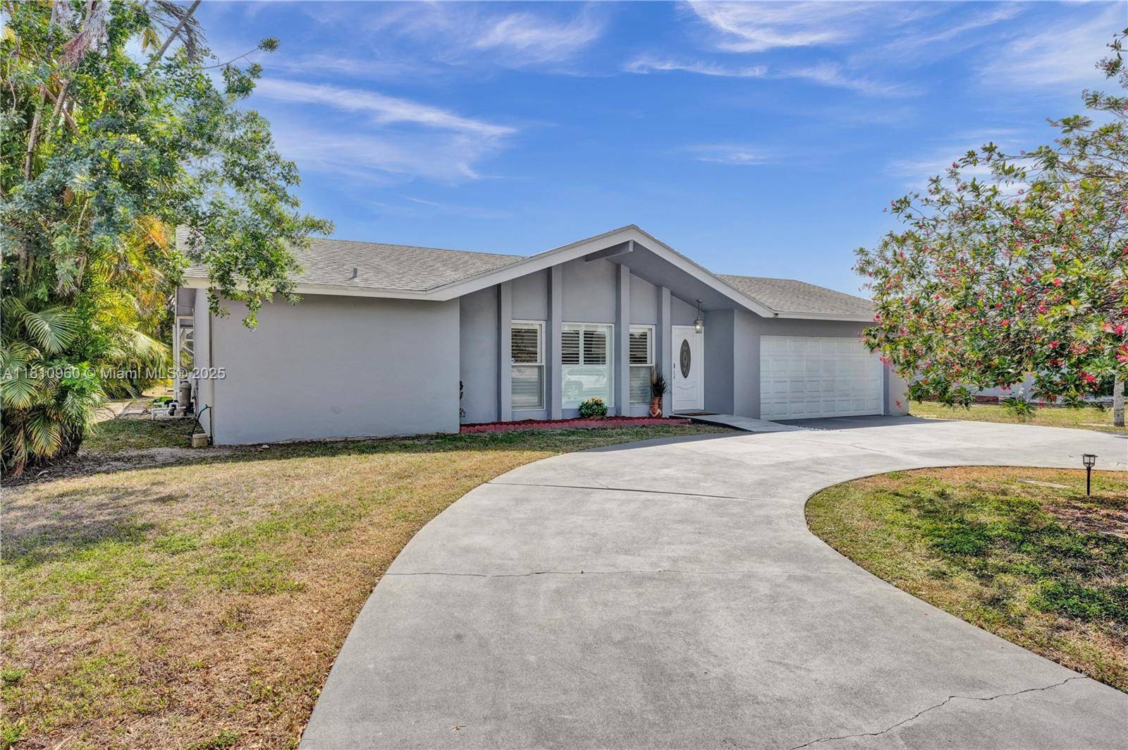 Royal Palm Beach, FL 33411,116 Meadowlark Dr