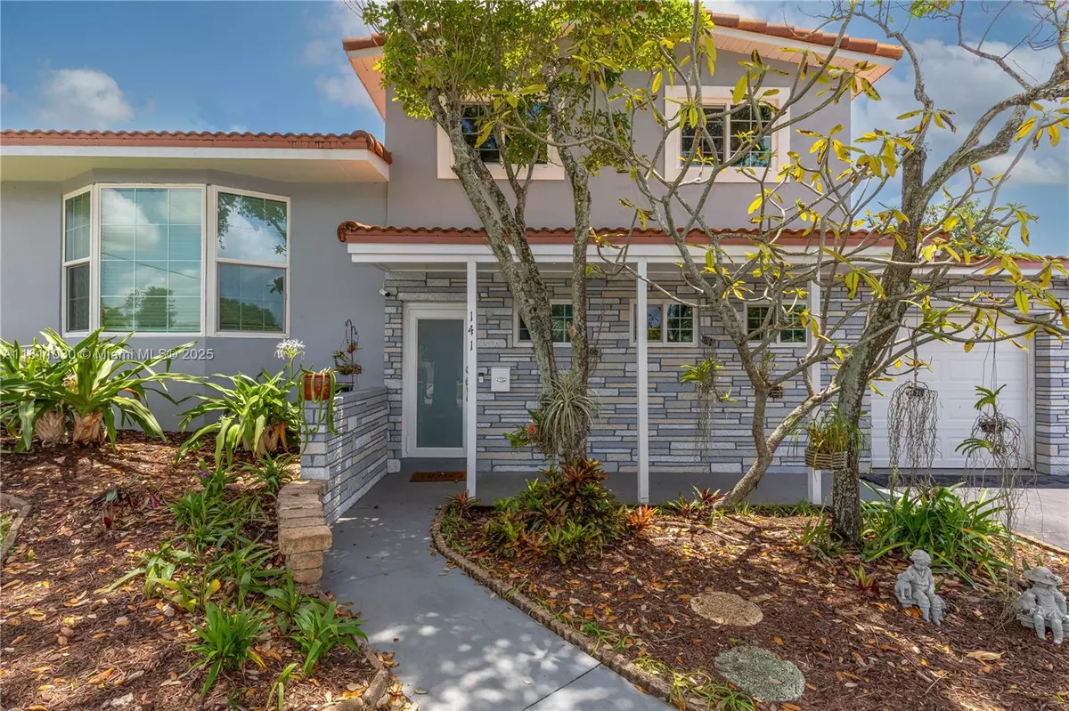 Pembroke Pines, FL 33024,141 NW 72nd Way