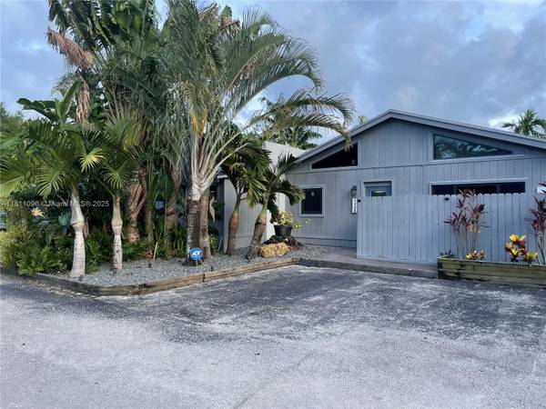 11308 SW 112th Cir Ln N, Miami, FL 33176