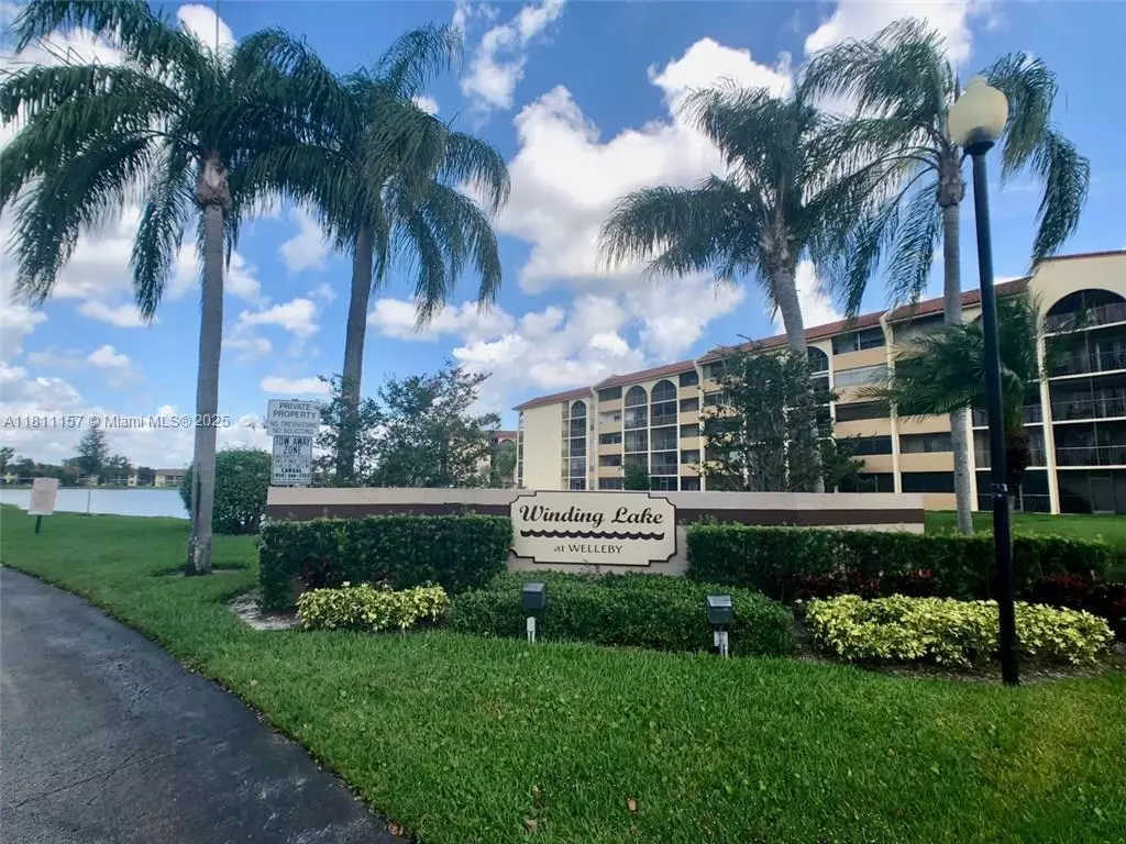 Sunrise, FL 33351,10026 Winding Lake Rd #102