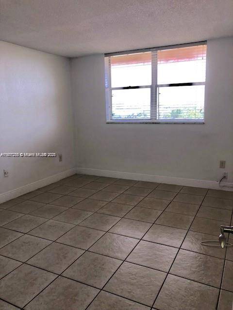 North Miami, FL 33181,1805 Sans Souci Blvd #514