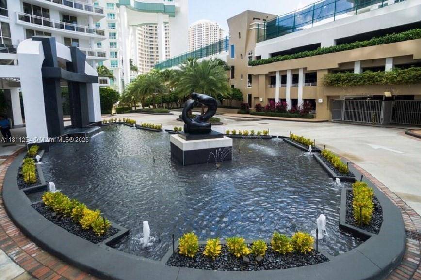Miami, FL 33131,901 Brickell Key Blvd #2701