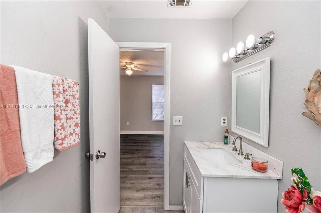 Other, FL 32714,623 dory ln 623 dory ln #209