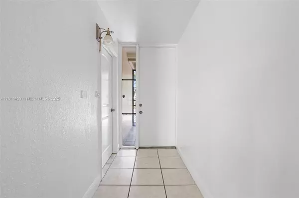 Miami Lakes, FL 33014,15504 Sharpecroft Dr