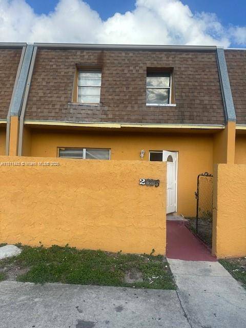 Sunrise, FL 33313,2625 NW 60th Way #202