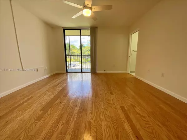 Miami, FL 33173,8075 SW 107th Ave #217