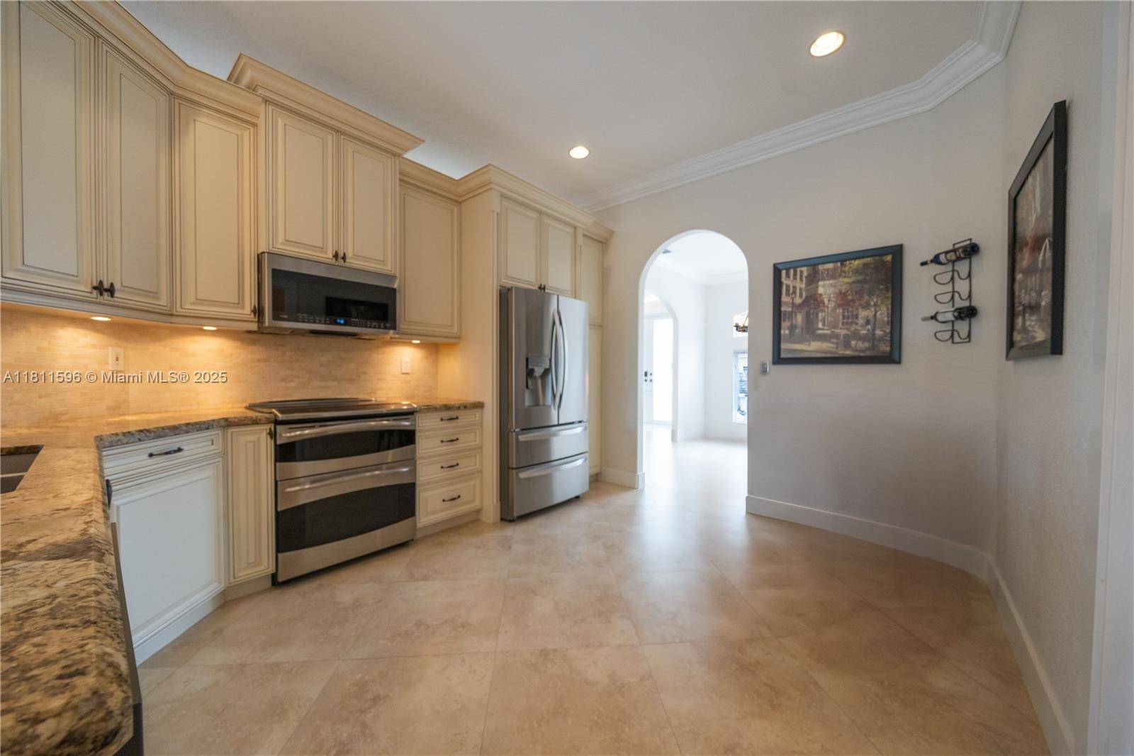 Weston, FL 33331,16404 Diamond Place