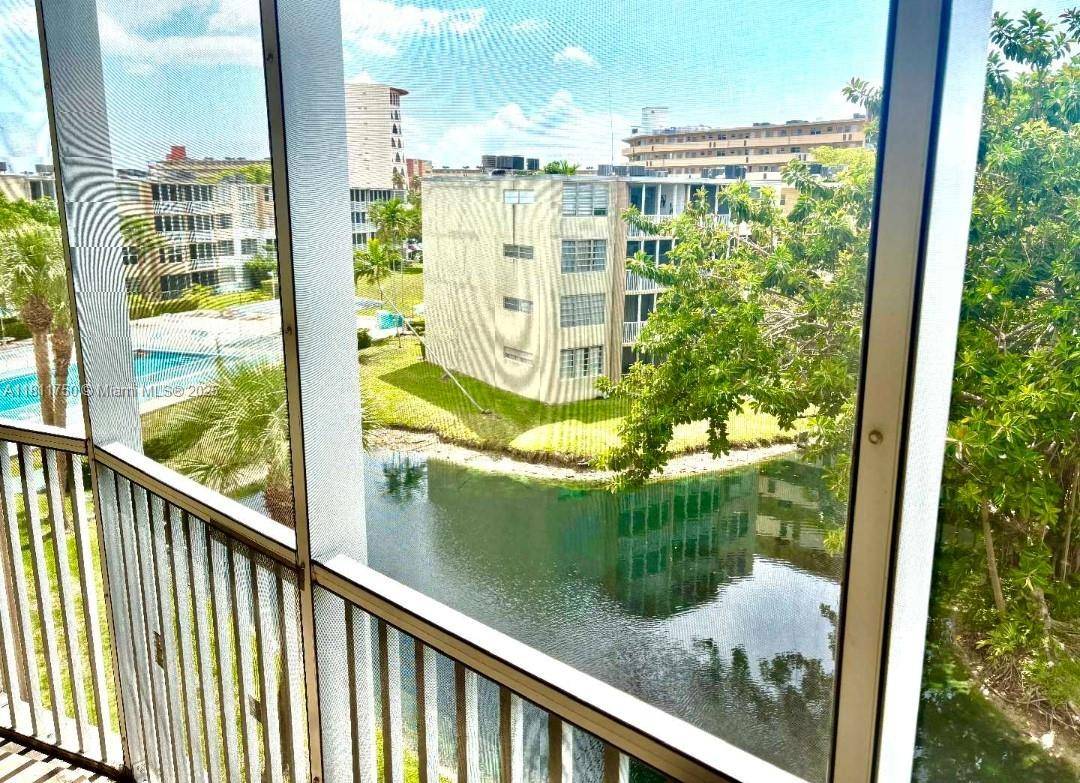 1660 NE 191st St #405-1, Miami, FL 33179