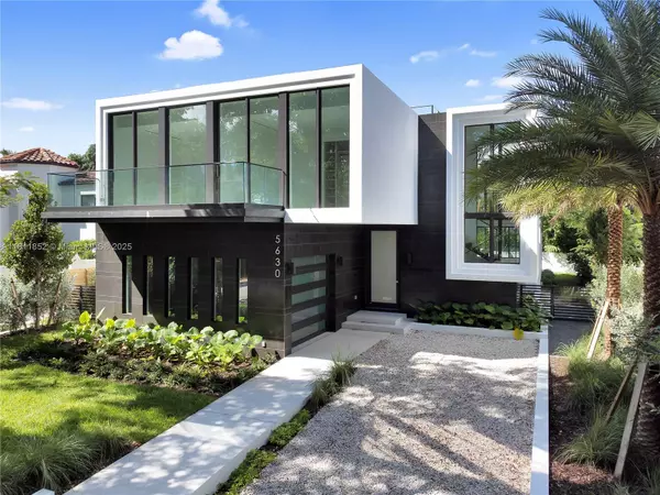 Miami Beach, FL 33140,5630 Pine Tree Dr