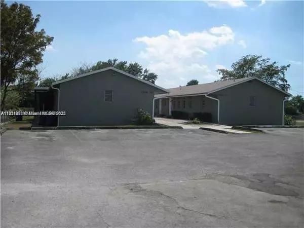 Hollywood, FL 33021,Address not disclosed