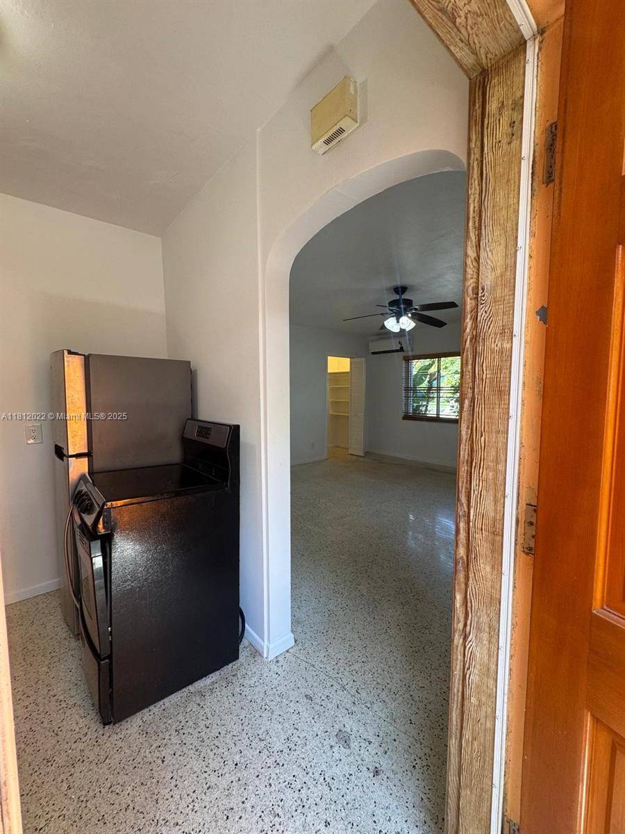 Fort Lauderdale, FL 33305,1818 Middle River Dr #/