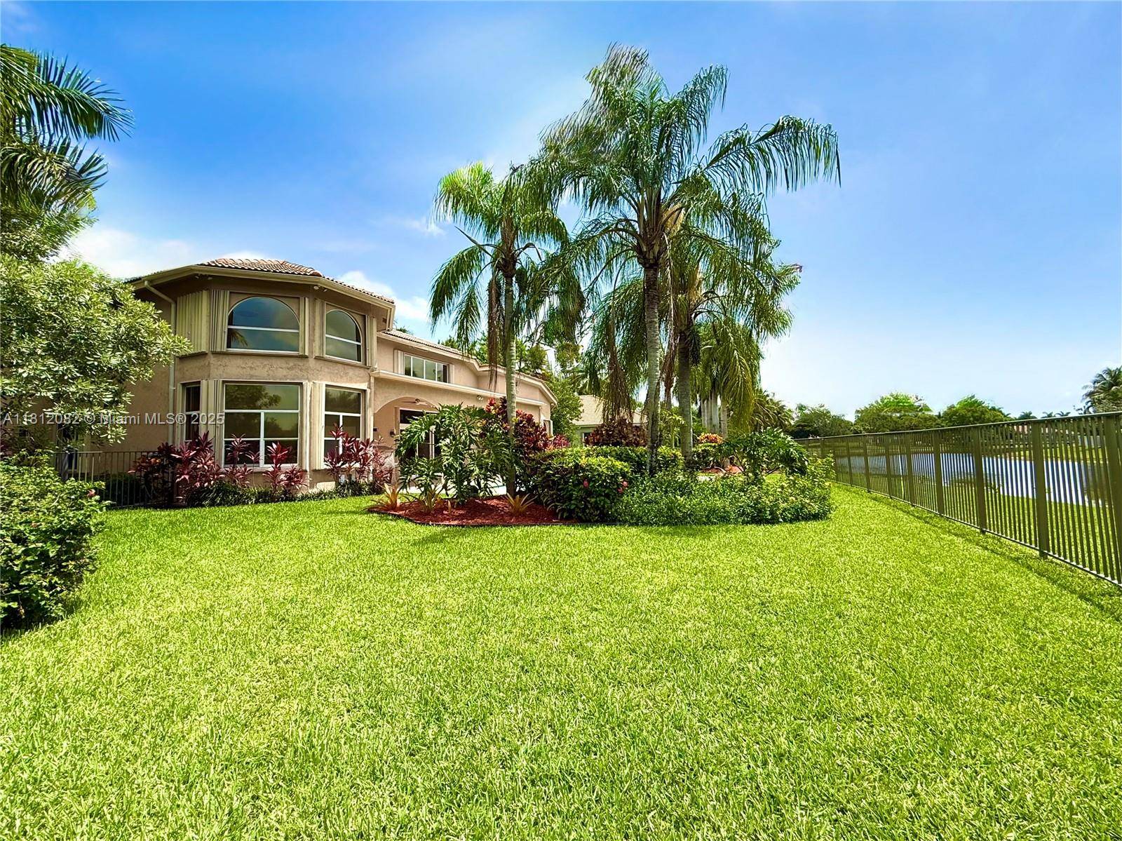 2547 Montclaire Cir #2547, Weston, FL 33327