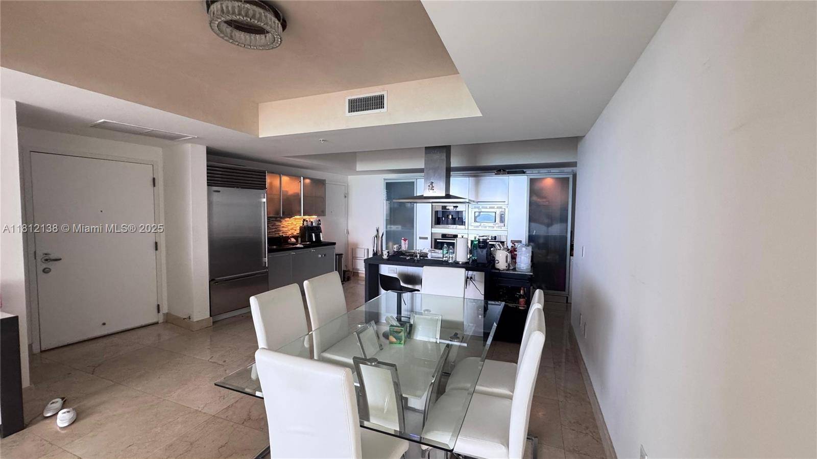 Sunny Isles Beach, FL 33160,18201 Collins Ave #1904
