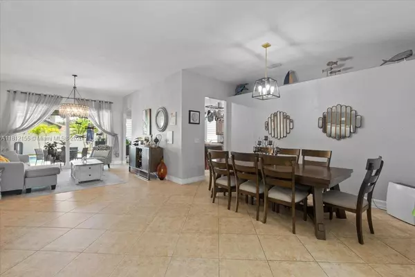 Pembroke Pines, FL 33029,18342 NW 11th St