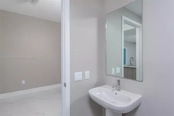 Miami, FL 33137,2900 NE 7th Ave #3903