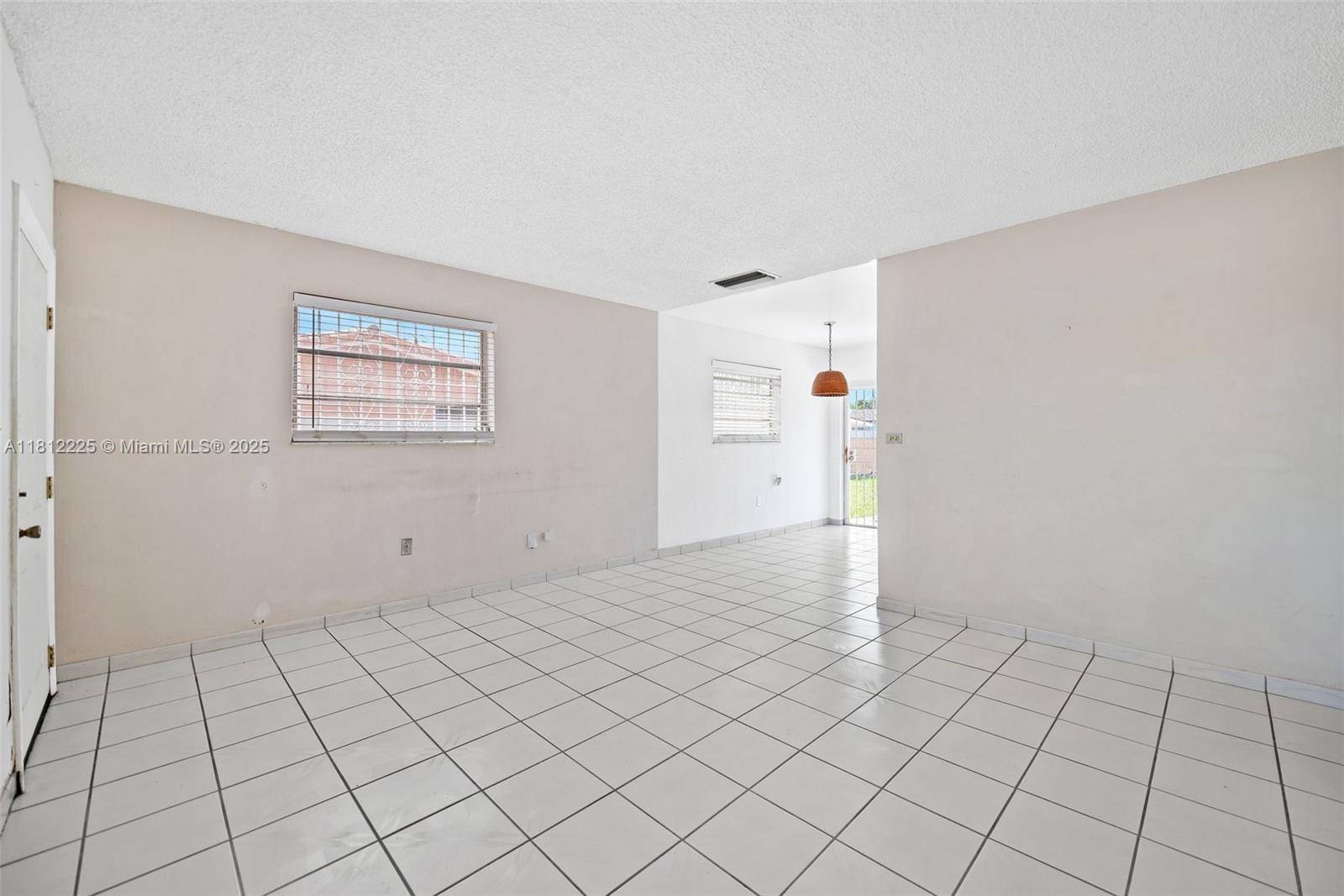 Miami, FL 33173,10721 SW 64th St