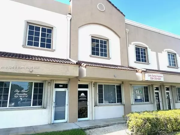 Davie, FL 33314,6099 Stirling Rd #103