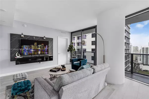 Miami, FL 33130,55 SW 9th St #3501