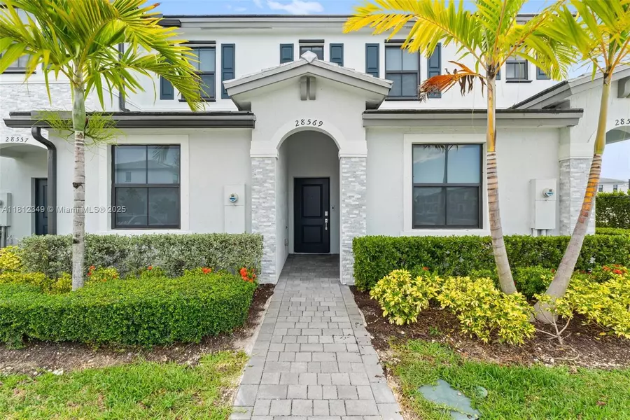 28569 SW 132nd Ct, Homestead, FL 33033